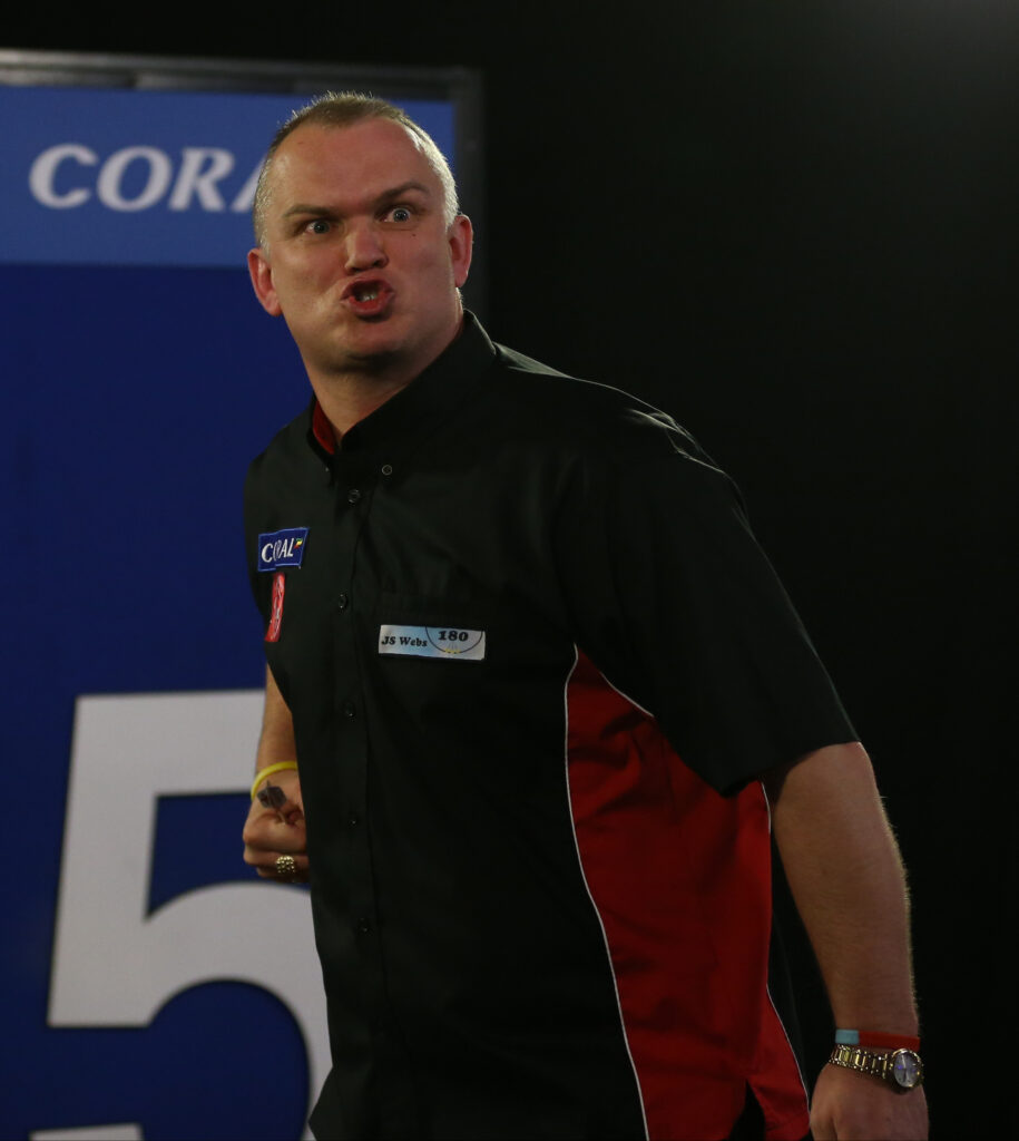 PDC UK OPEN Darts MINEHEAD 2016, PDC, DARTS, TIP TOP PICS, PHOTO CHRIS SARGEANT, ALEX ROY
