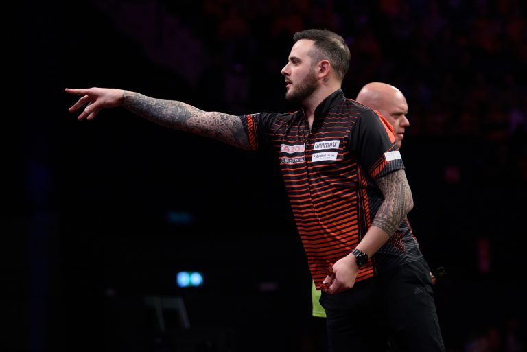 Cullen defeats MVG on his home patch.