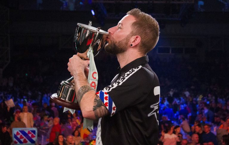 Noppert wins UK Open in last leg thriller