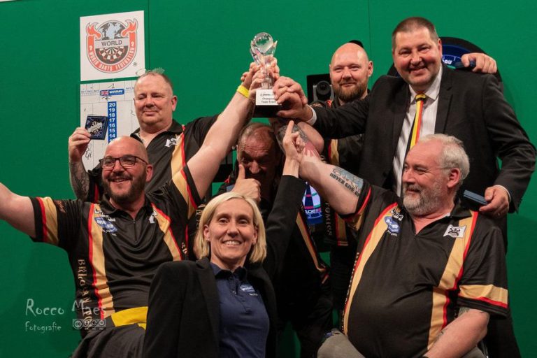 World Paradarts Puts on a Show for the Winmau Trophy