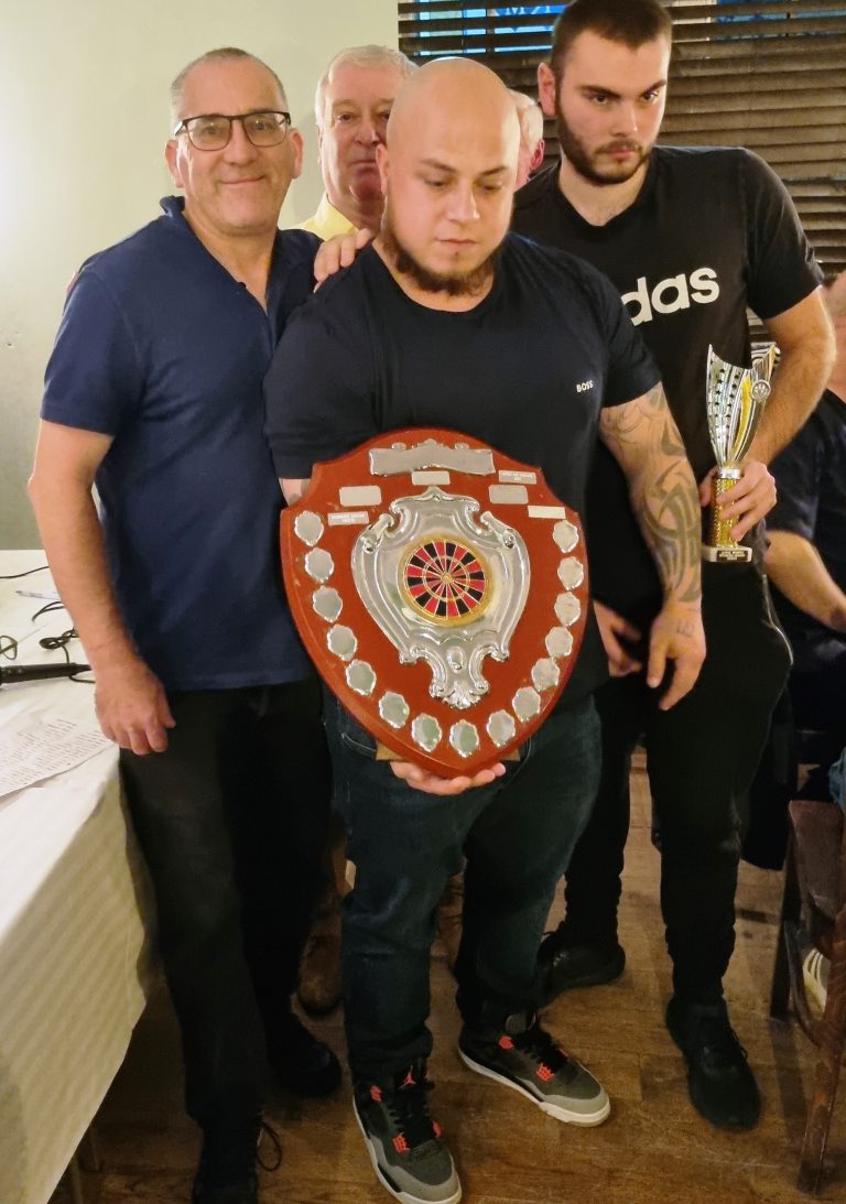 Fullwell Retains Ashwood Premier League and Camp Hill Present Trophies.