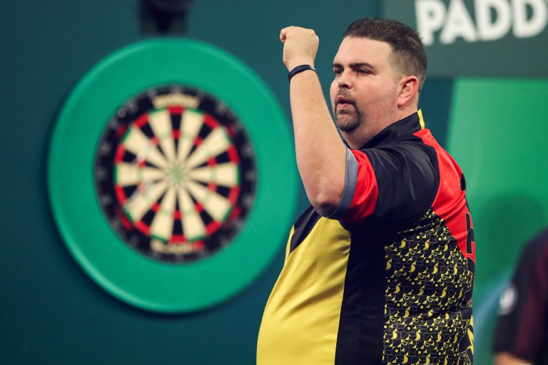 Players Championship Darts Extra: Ton-Tastic Tuesday Tales