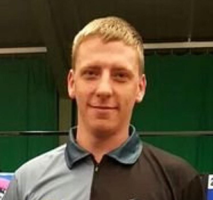 Taylor Leads Super Series Group