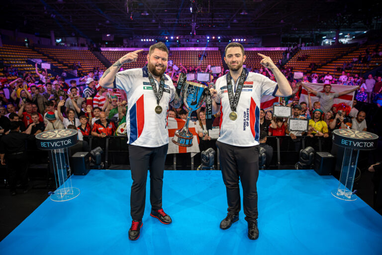 England Recapture World Cup of Darts