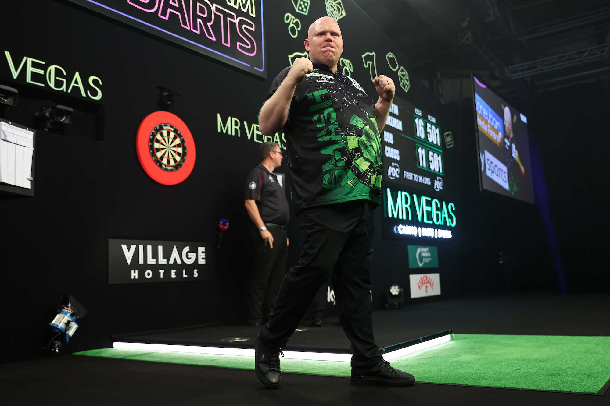 Grand Slam 2024 Outsiders Lukeman and Mansell Reach Semis Darts World Magazine