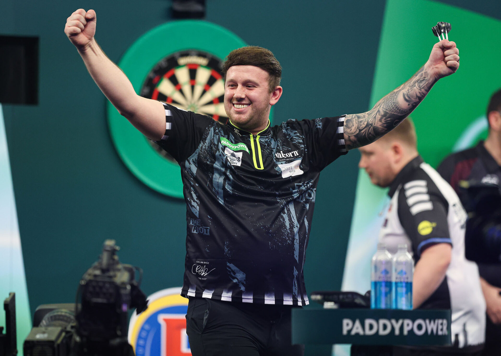 Ally Pally 2025 Anderson Out as Seeds Slump Darts World Magazine