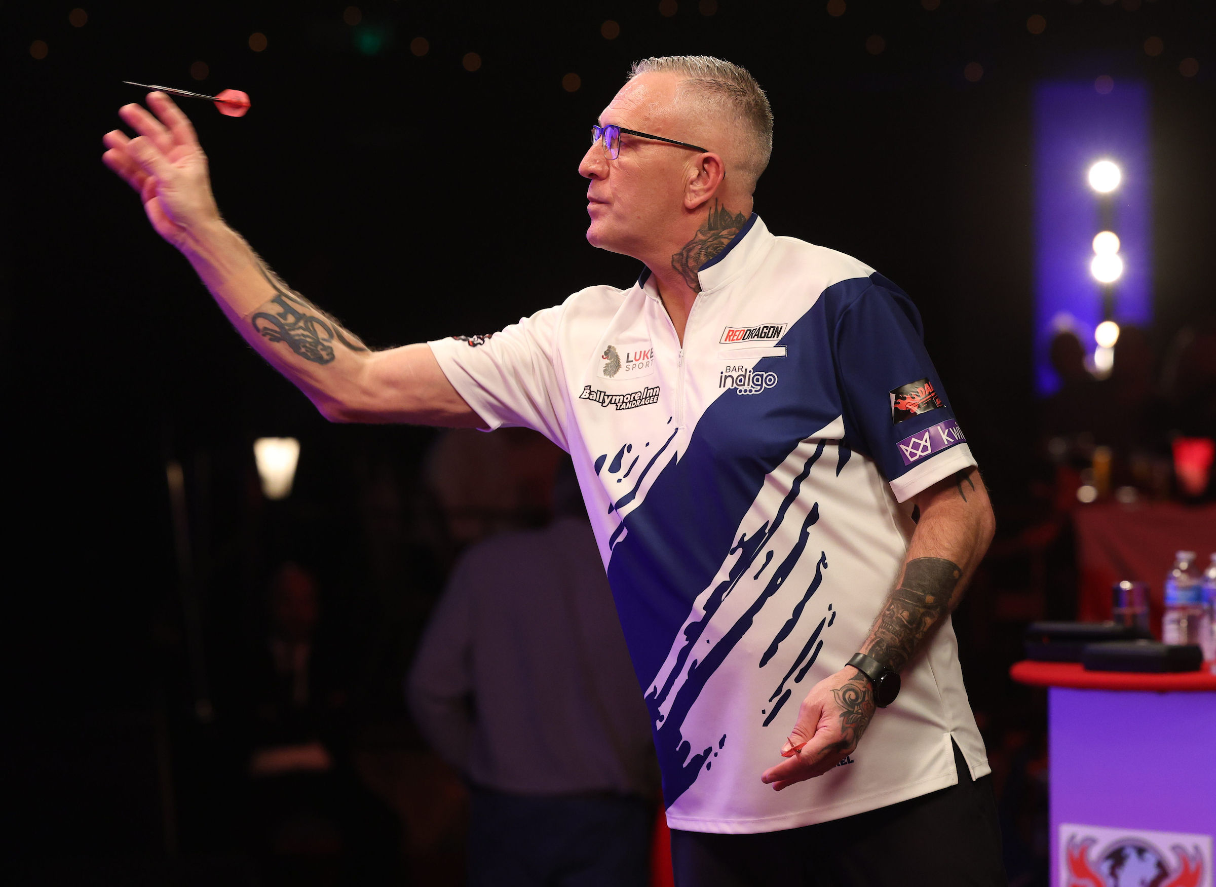 Duff Leads Friday’s Five at MODUS Super Series Darts