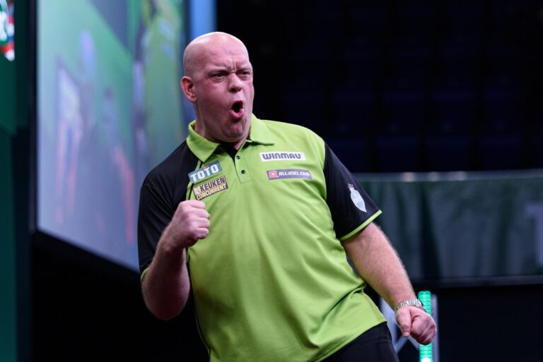 MVG Downs Duivee in Dutch Derby