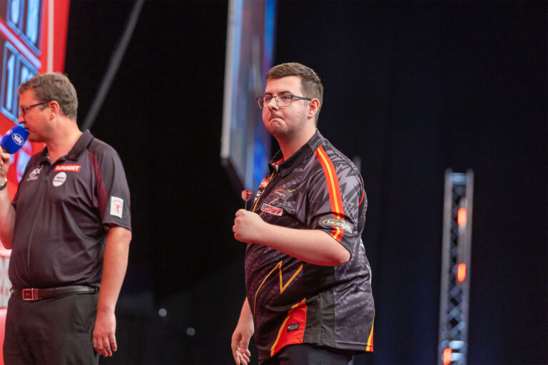 Bialecki Bolts to Maiden PDC Title