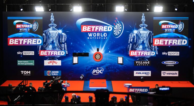 World Matchplay Day 1: Wade Shines, Giants Fall, and the Dutch Party Begins