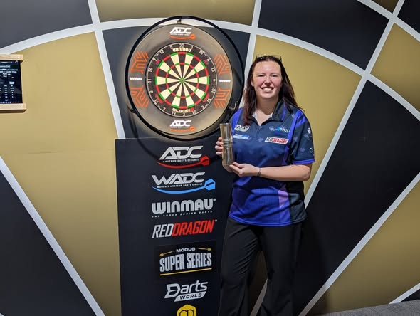 Hayter Eases To Vault National Finals Glory