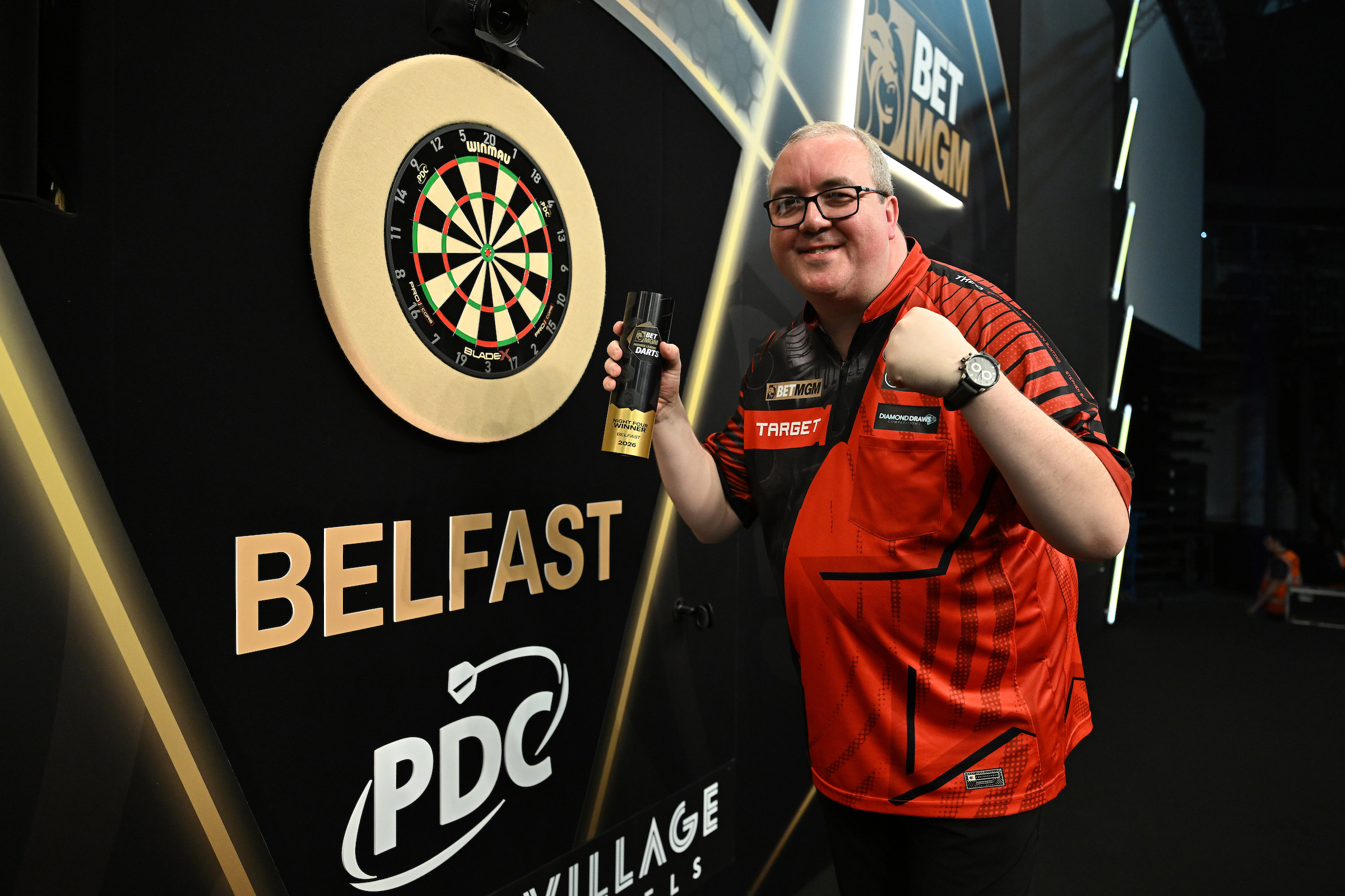 Stephen Bunting 1, Darts Doubting Thomases 0