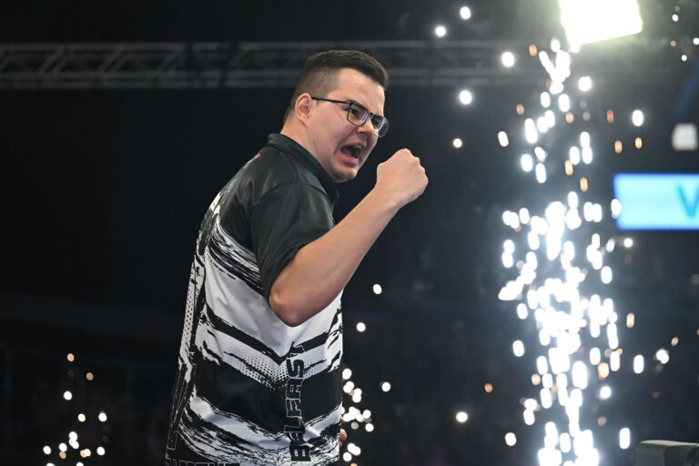 Van Veen Forced To Make Dublin Withdrawal