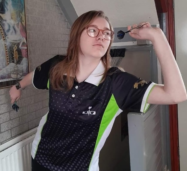 Olivia Heaton, Darts,