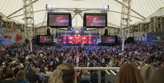 darts, UK Open, Butlins Minehead, Crowd, Main arena, ladbrokes