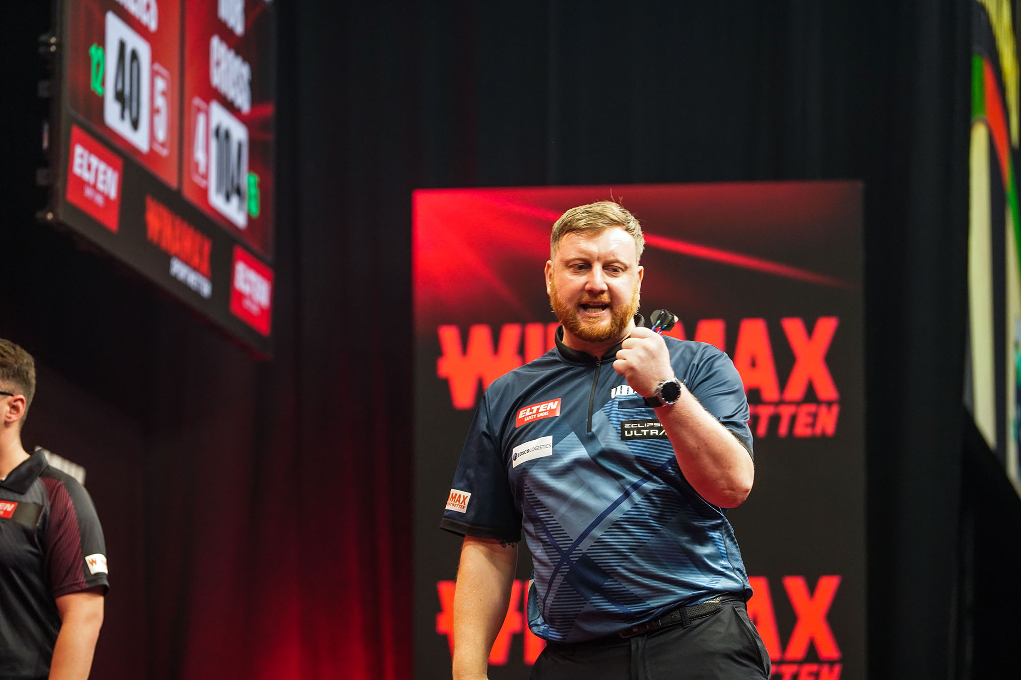 Menzies and Van den Bergh Impress in Kiel