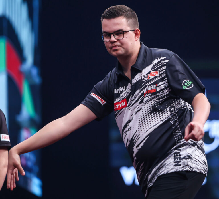 Van Veen and Smith to Join World Series