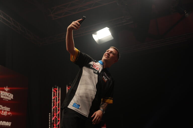 Dobey Maxes Hildesheim Gala Glory