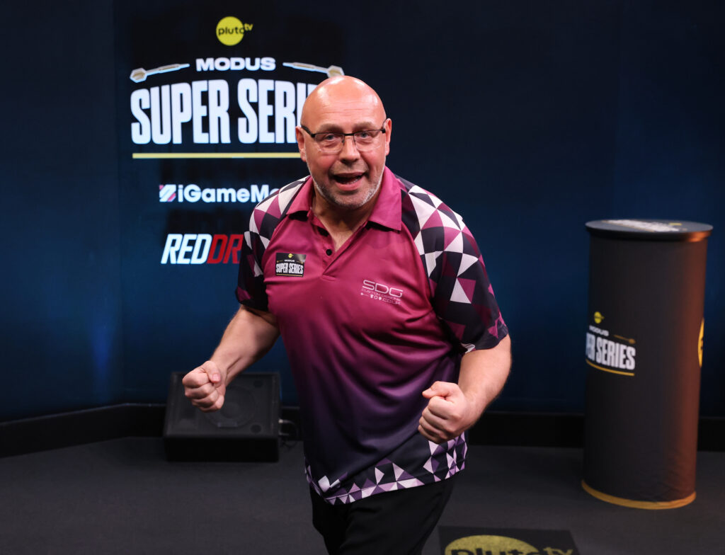 Robertson & Evetts Lead The Way At Super Series