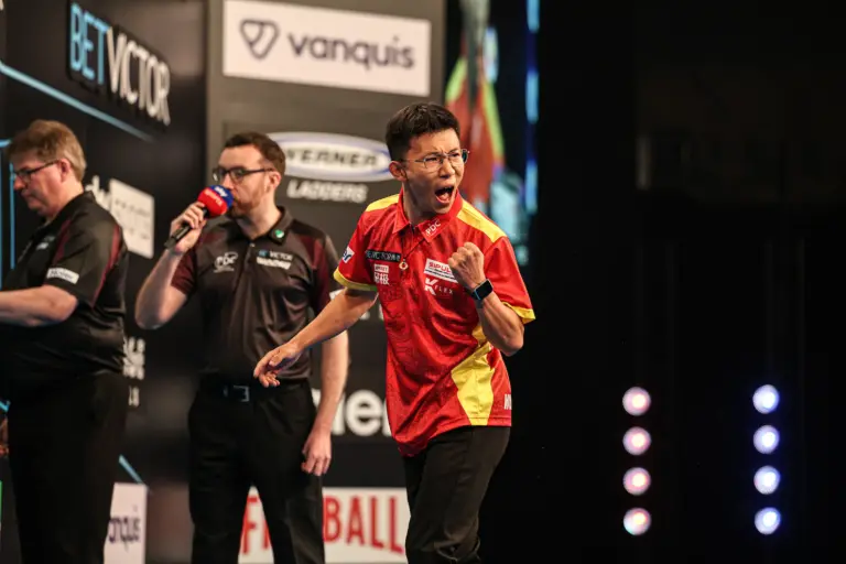 Zhan Bags A Pair In Wuhan