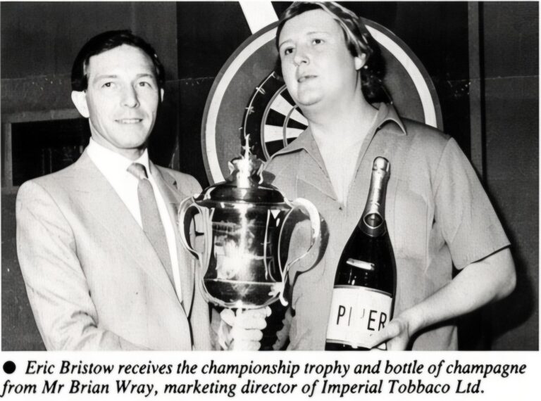 DartsWorld Years, 1985 – Issue 147: Eric Rewrites the History Books