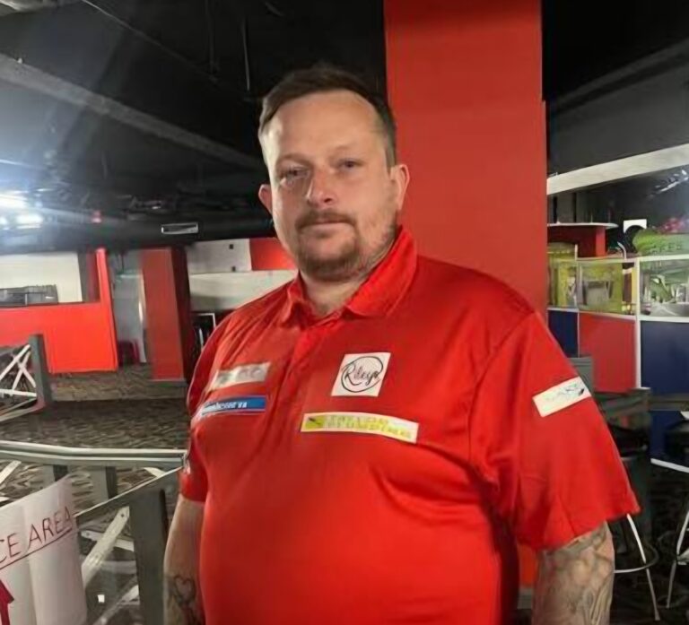 Lane Moves Into Lakeside Contention With British Classic Triumph