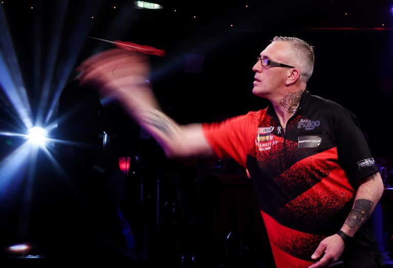 Dominant Duff Extends Super Series Record